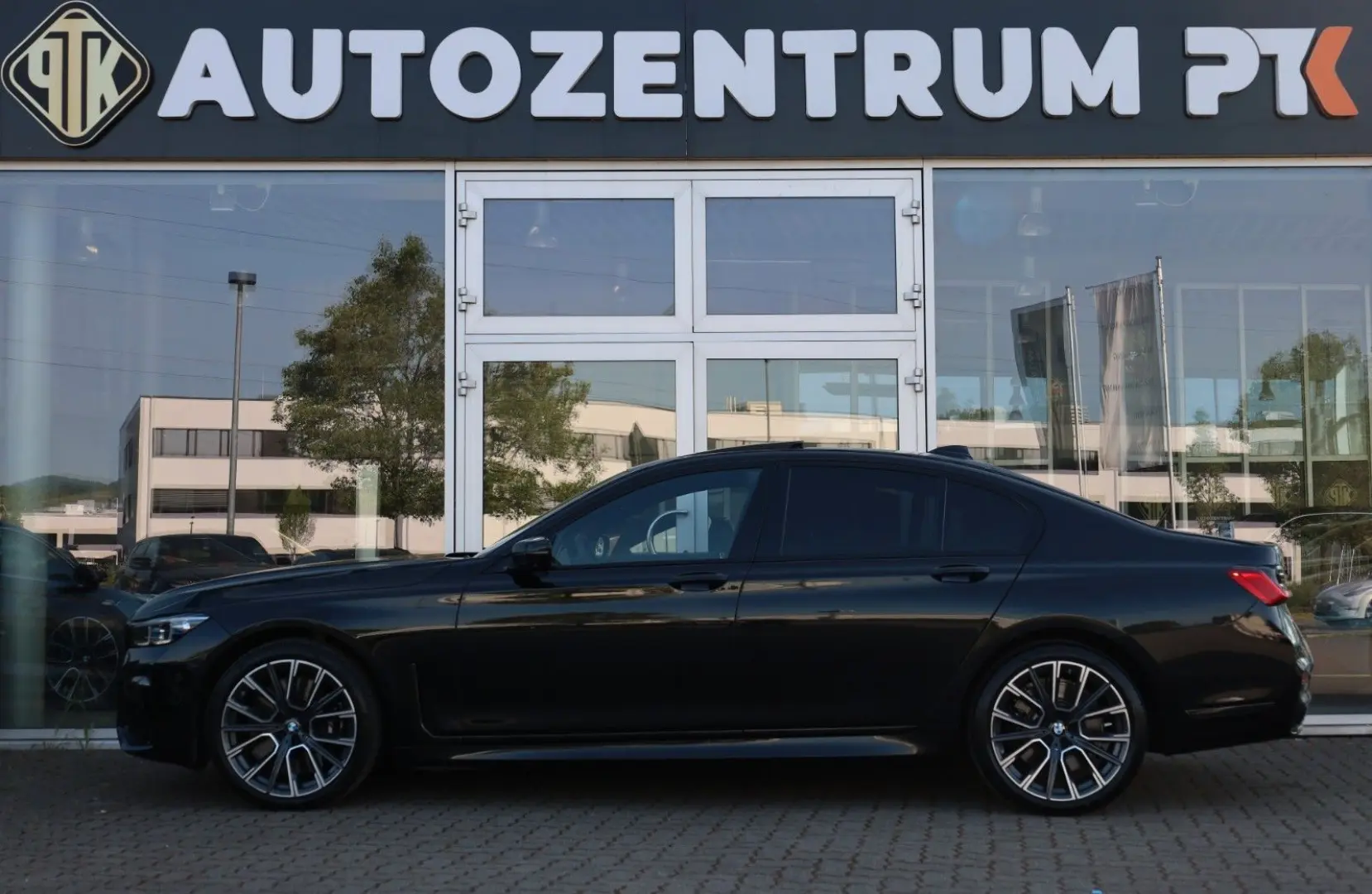 750 i xDrive M Sport Individual B&W Laser 3xTV