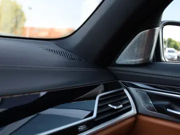 750 i xDrive M Sport Individual B&W Laser 3xTV