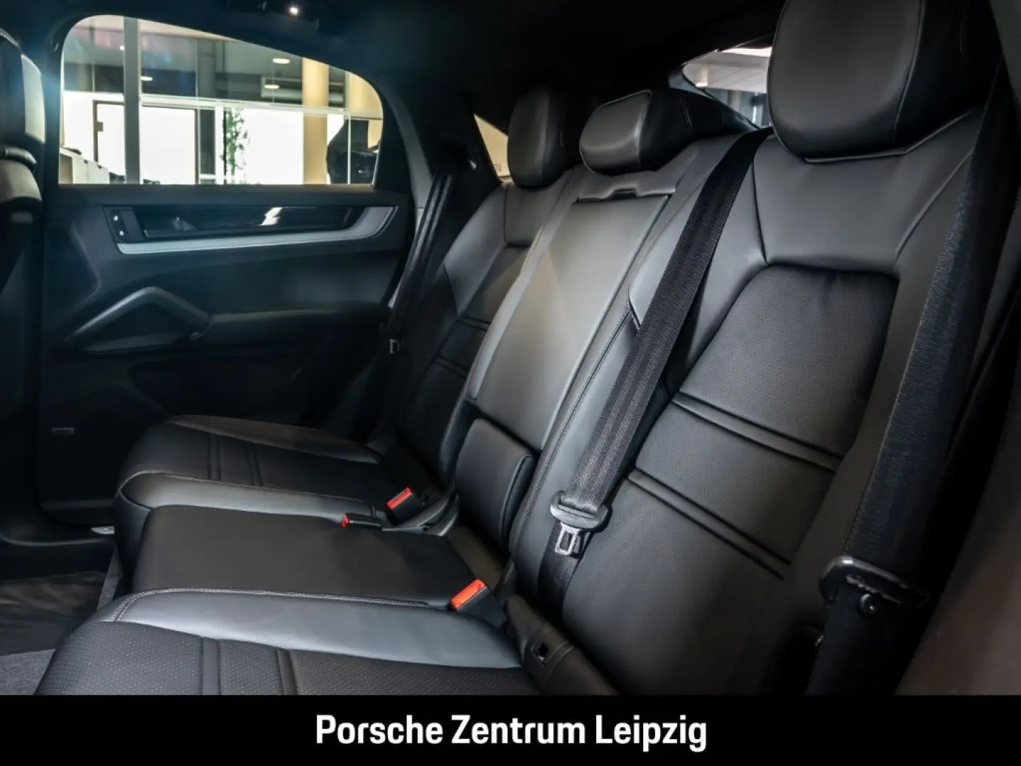 Cayenne E-Hybrid Coupe Massage SportDesign ACC