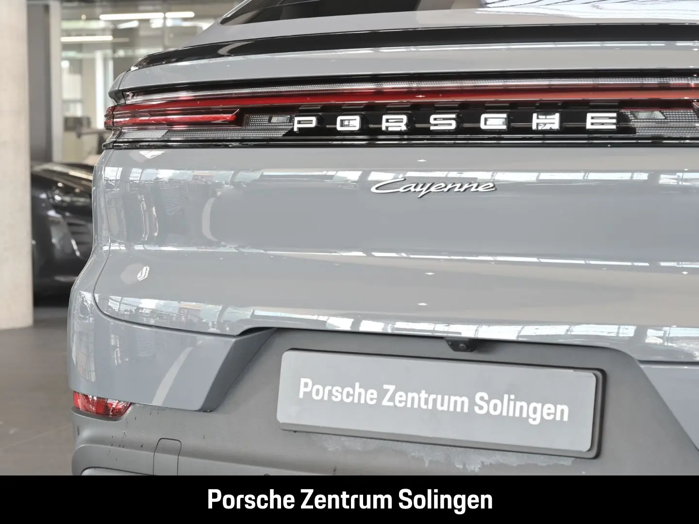 Cayenne E-Hybrid Coupe BOSE HD Matrix 21'' AHK