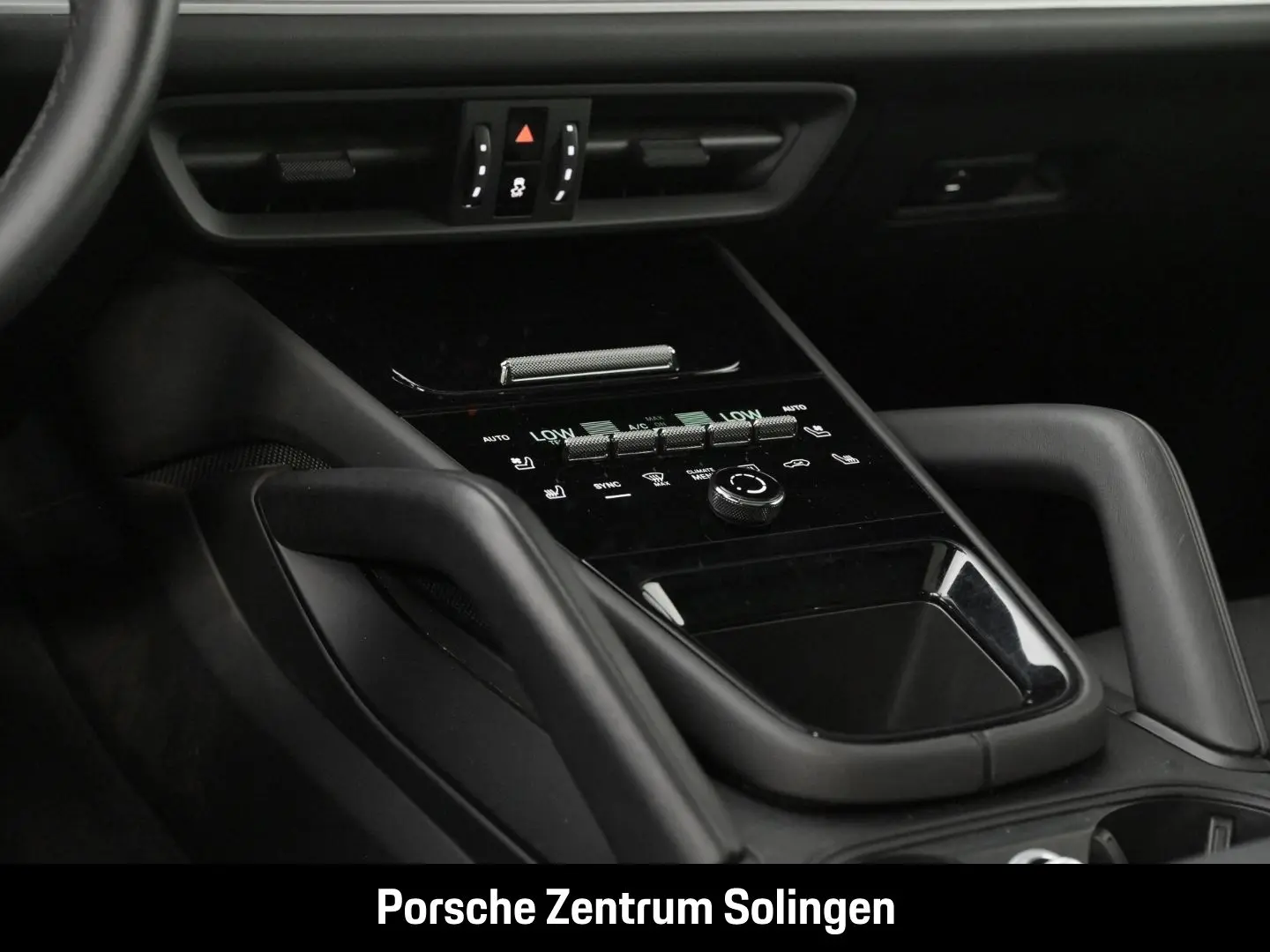 Cayenne E-Hybrid Coupe BOSE HD Matrix 21'' AHK