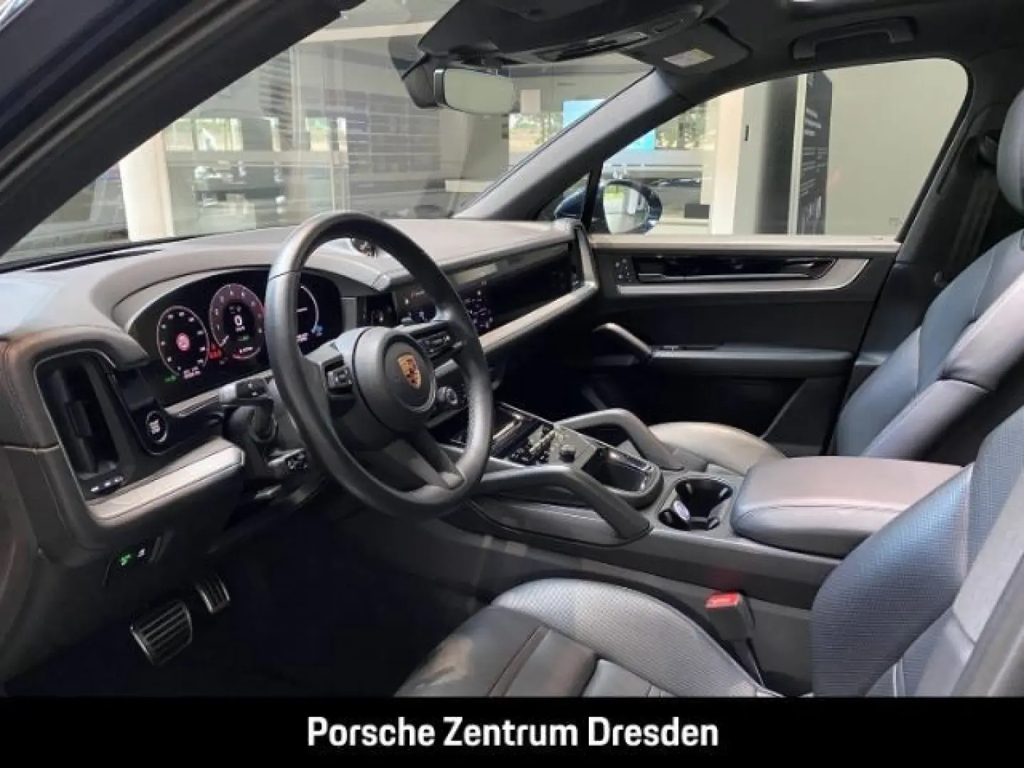 Cayenne E-Hybrid Pano*AHK* SH v+h*Massage*Inno*L