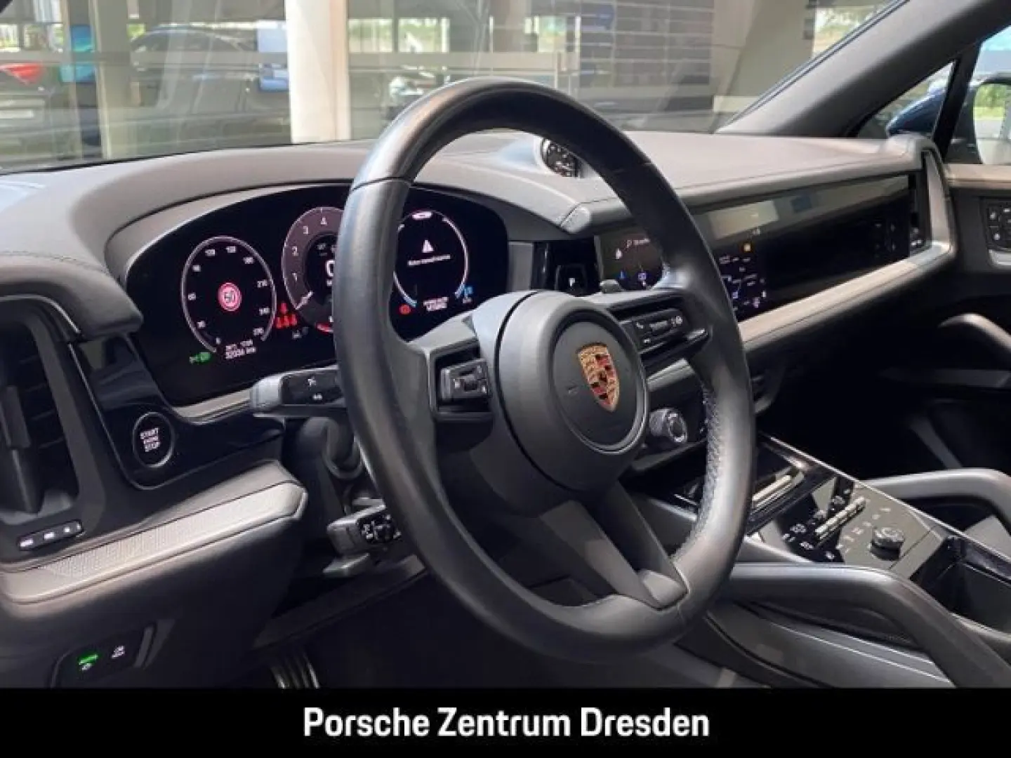 Cayenne E-Hybrid Pano*AHK* SH v+h*Massage*Inno*L