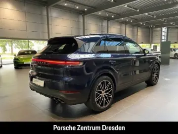 Cayenne E-Hybrid Pano*AHK* SH v+h*Massage*Inno*L