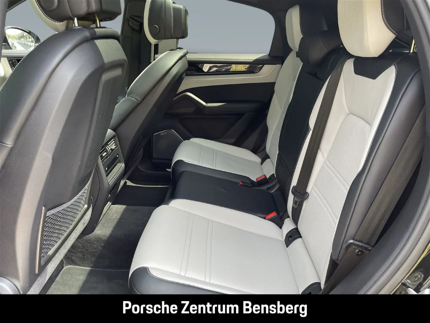 Cayenne E-Hybrid Coupé Burmester SportAbgas Mass