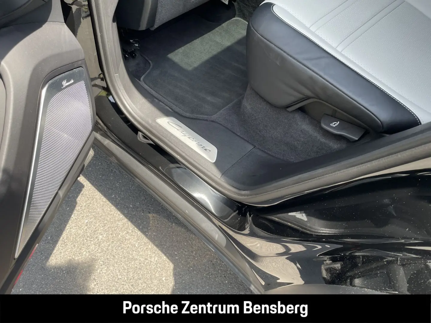 Cayenne E-Hybrid Coupé Burmester SportAbgas Mass