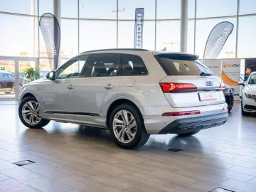 Audi Q7 55TFSIe 3.0 Plug-in Hybrid Quattro 
