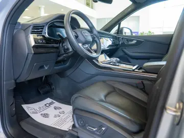 Audi Q7 55TFSIe 3.0 Plug-in Hybrid Quattro  S-Line