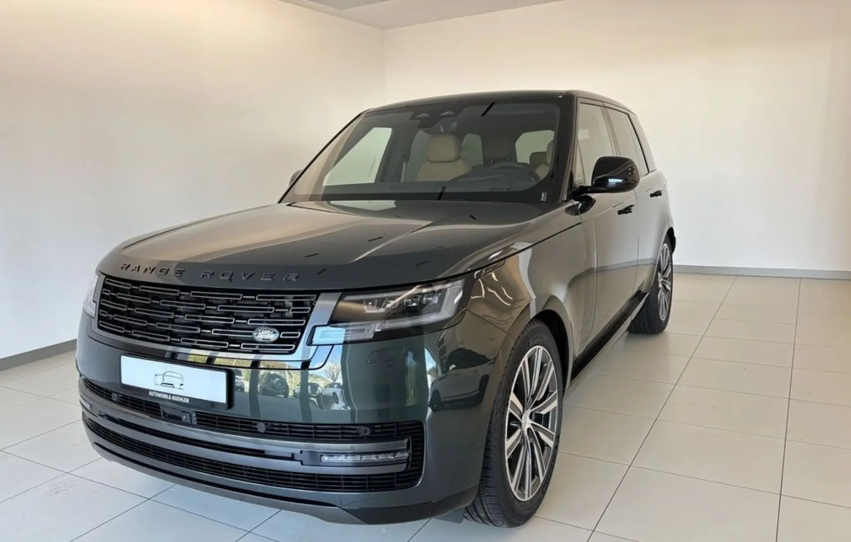 Land Rover Range Rover P460e HSE 22''LM PANO AHK BLACK-PACK