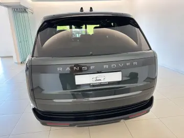Land Rover Range Rover P460e HSE 22''LM PANO AHK BLACK-PACK