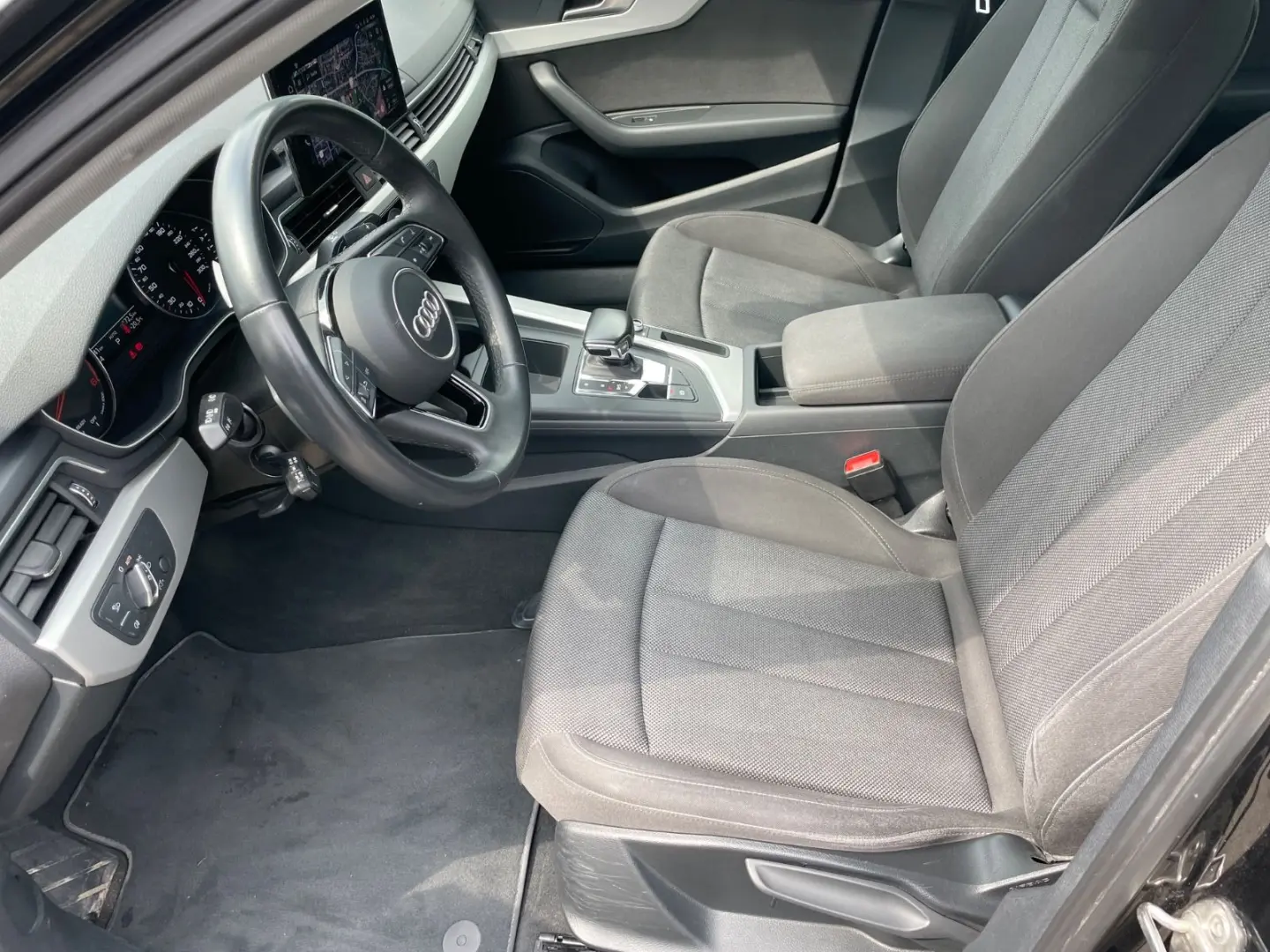 A4 Lim. 40 TDI-S Tonic-LED-Navi-PDC-8 fach Alu