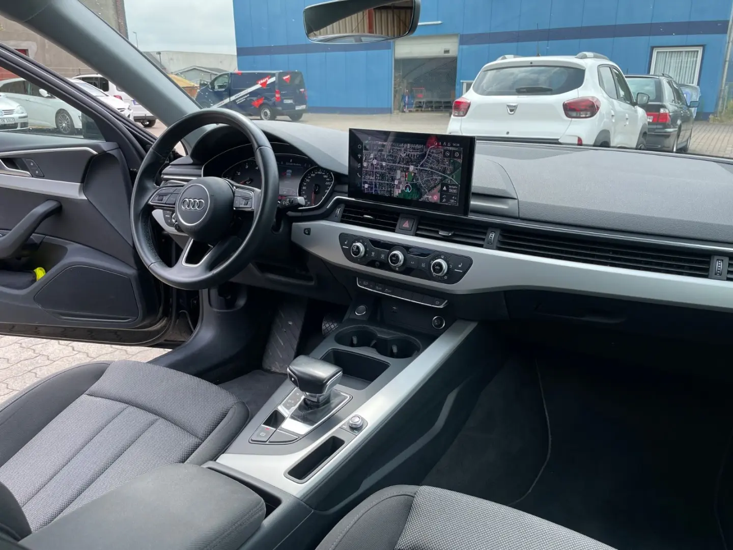 A4 Lim. 40 TDI-S Tonic-LED-Navi-PDC-8 fach Alu