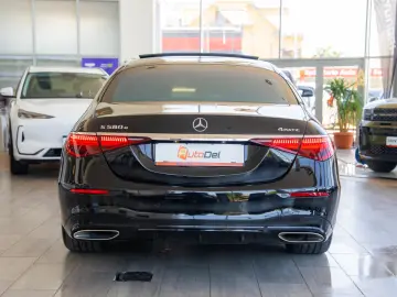 Mercedes-Benz S-Class 580e 4Matic 9G-Tronic 