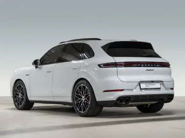 Cayenne E-Hybrid Beifahrerdisplay Massagesitze