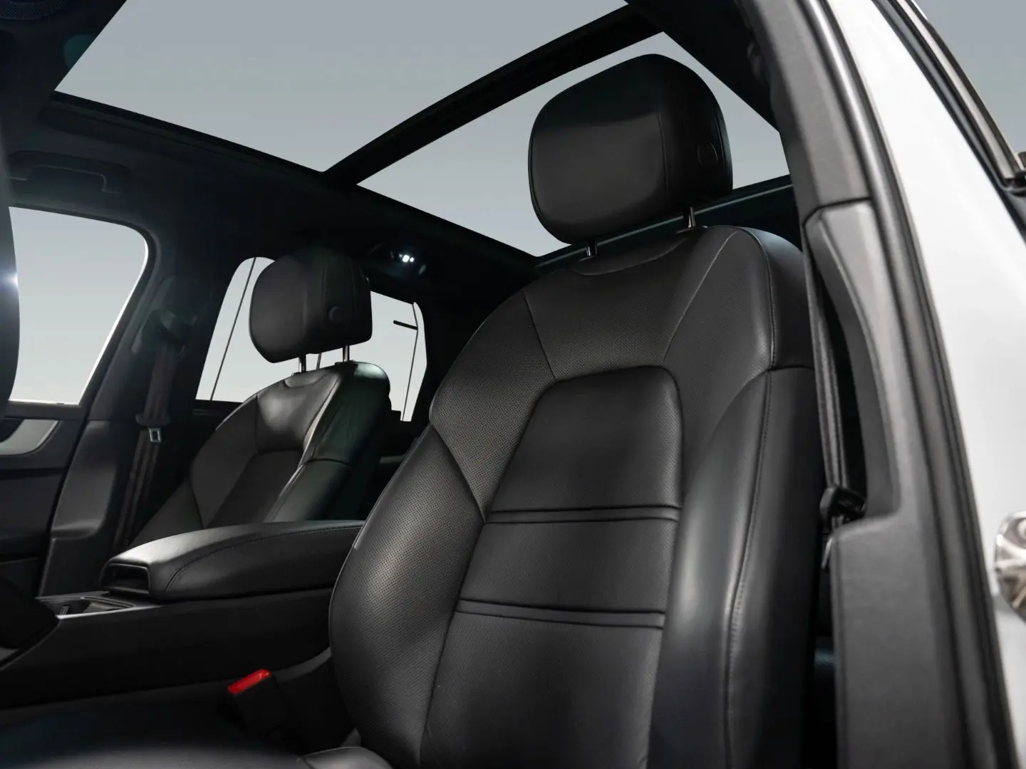 Cayenne E-Hybrid Beifahrerdisplay Massagesitze