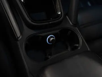 Cayenne E-Hybrid Beifahrerdisplay Massagesitze