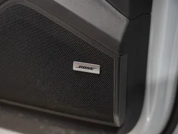 Cayenne E-Hybrid Beifahrerdisplay Massagesitze