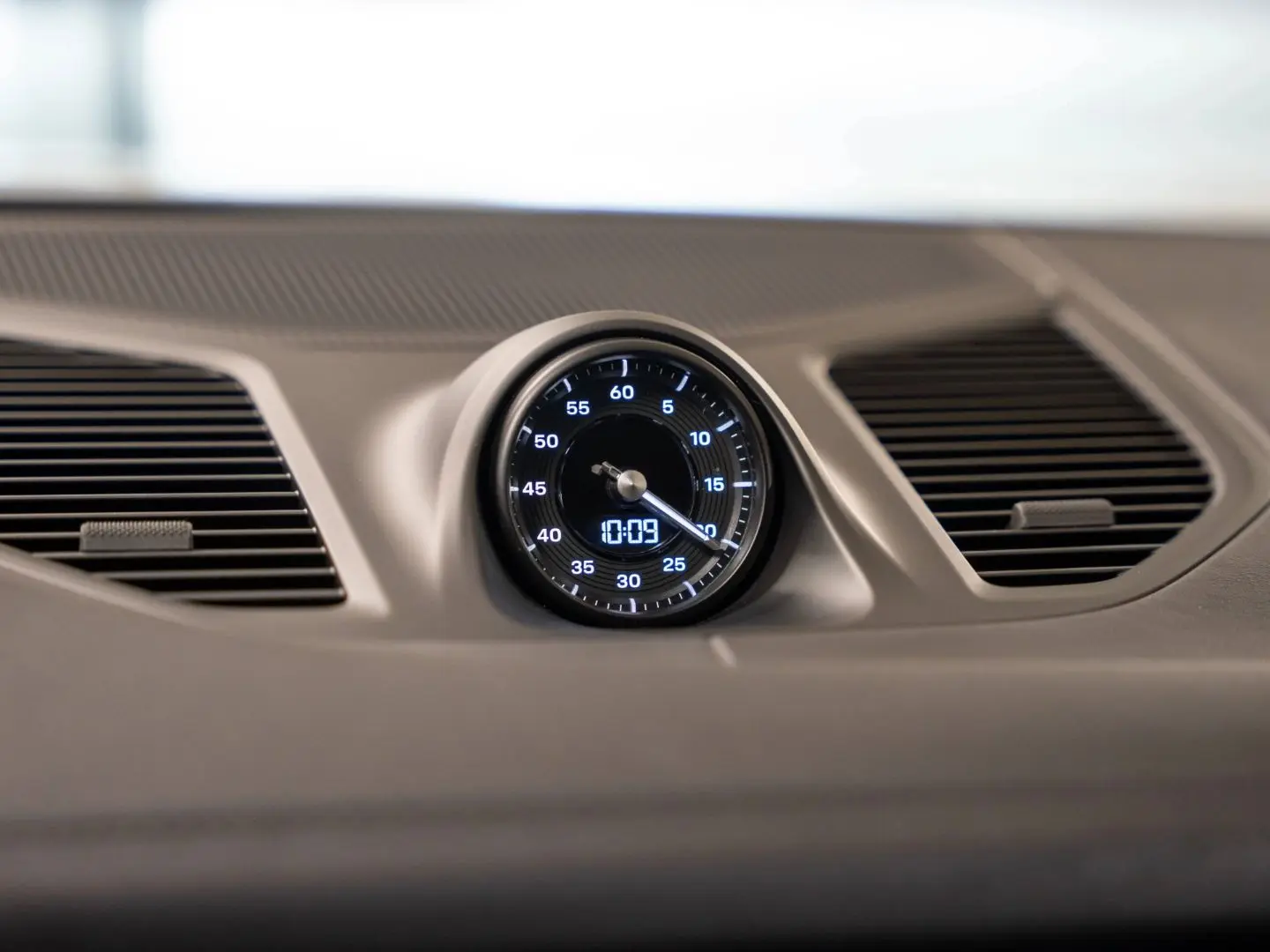 Cayenne E-Hybrid Beifahrerdisplay Massagesitze