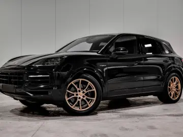 Cayenne E-Hybrid Facelift Luft Bose Pano