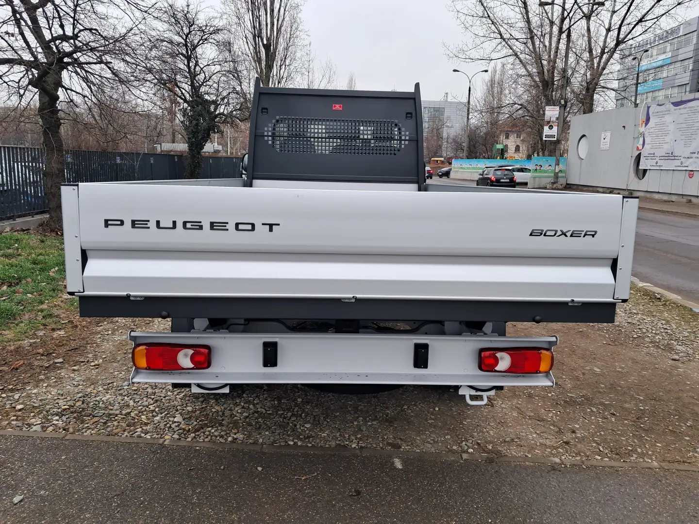 PEUGEOT BOXER Platou Cabina Simpla L4 2.2 diesel 140 CP