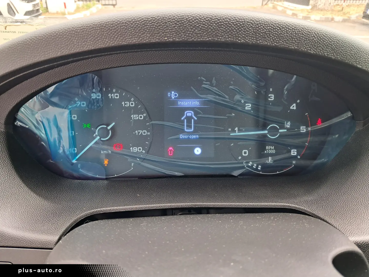PEUGEOT BOXER Platou Cabina Simpla L4 2.2 diesel 140 CP