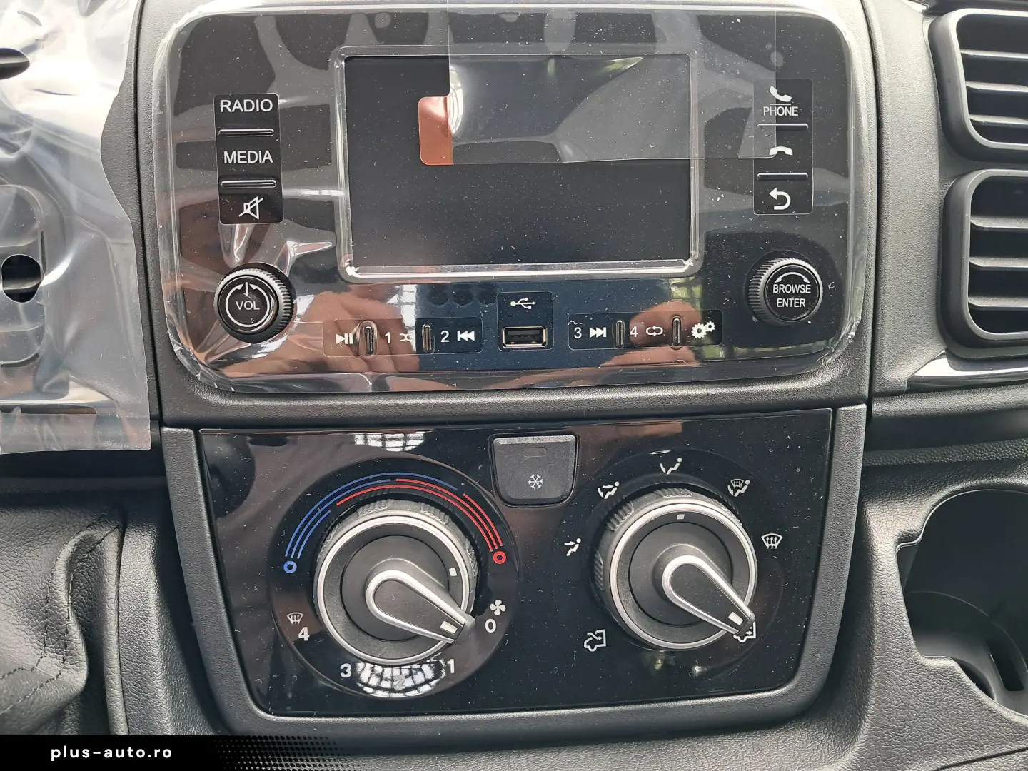 PEUGEOT BOXER Platou Cabina Simpla L4 2.2 diesel 140 CP