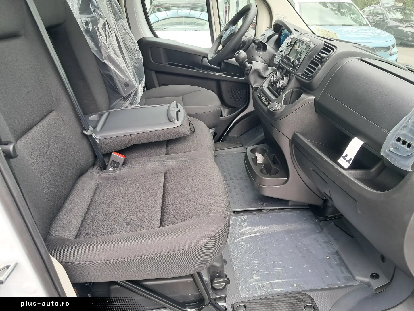 PEUGEOT BOXER Platou Cabina Simpla L4 2.2 diesel 140 CP
