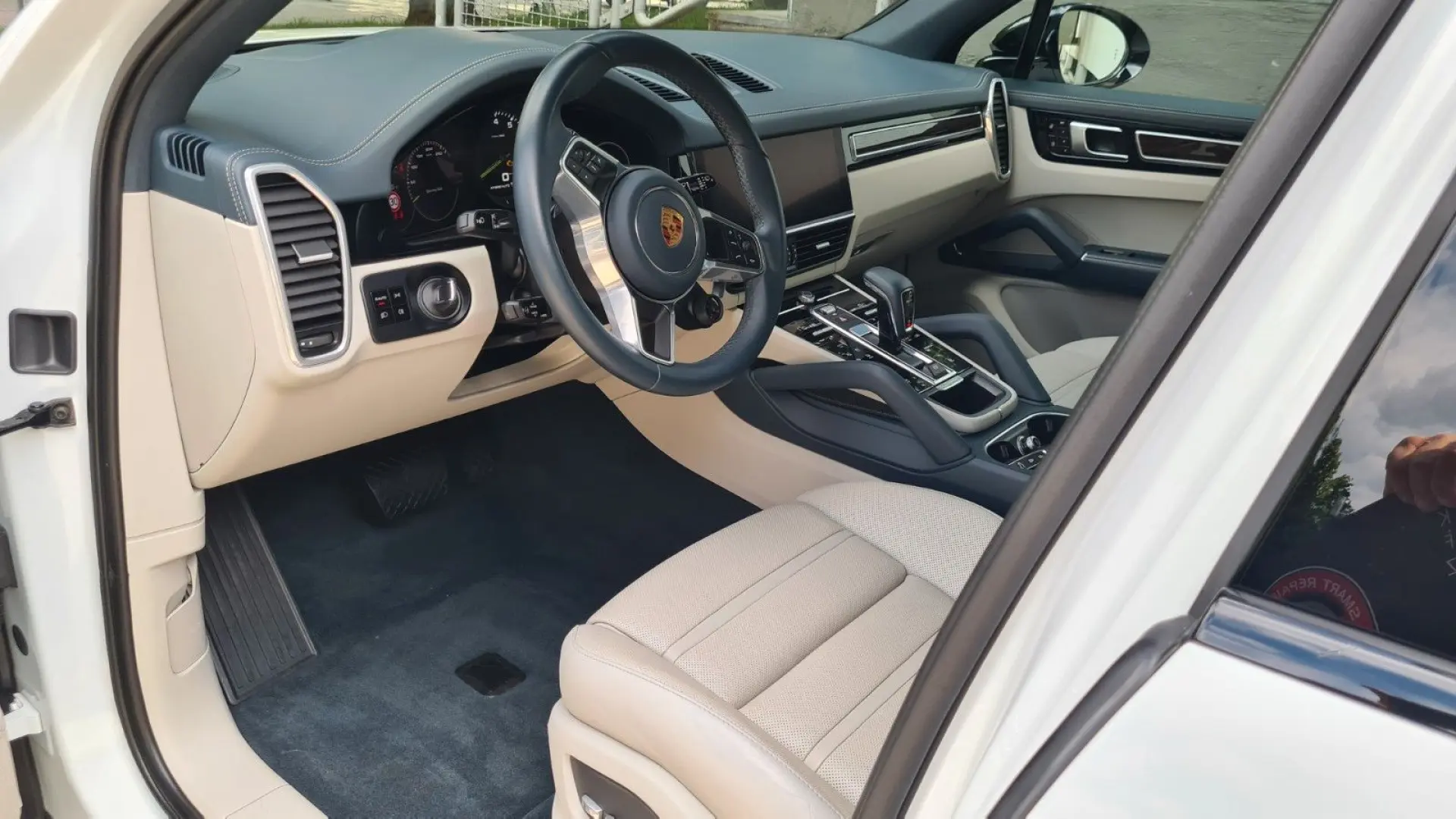 Cayenne E-Hybrid,Pano,AHK,Kamera360,PDLS+,HUD,Me