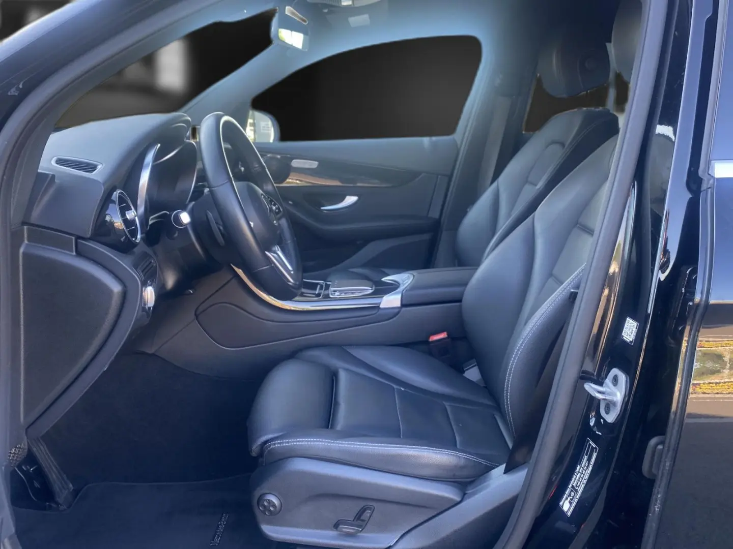 GLC 300 e Coupe 19`VollLeder*LED*Distro*DAB*Kame