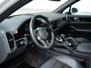 Cayenne E-Hybrid, 1. Hand, MwSt. 22 Techart