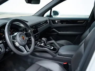 Cayenne E-Hybrid, 1. Hand, MwSt. 22 Techart