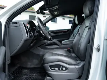 Cayenne E-Hybrid, 1. Hand, MwSt. 22 Techart