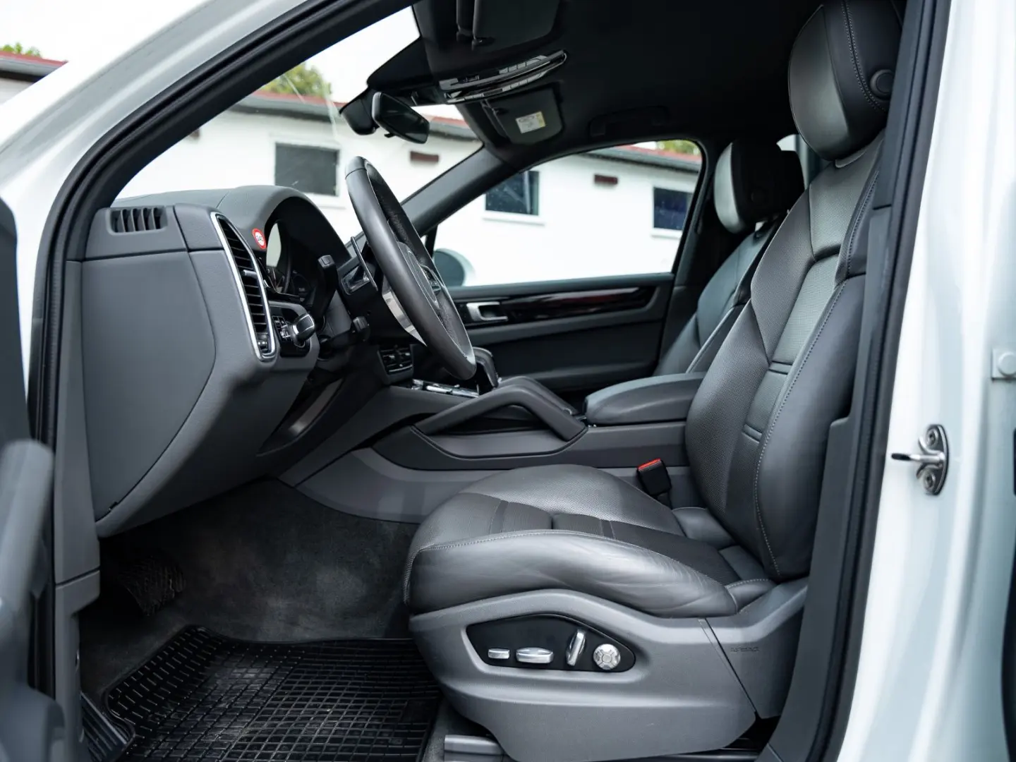 Cayenne E-Hybrid, 1. Hand, MwSt. 22 Techart