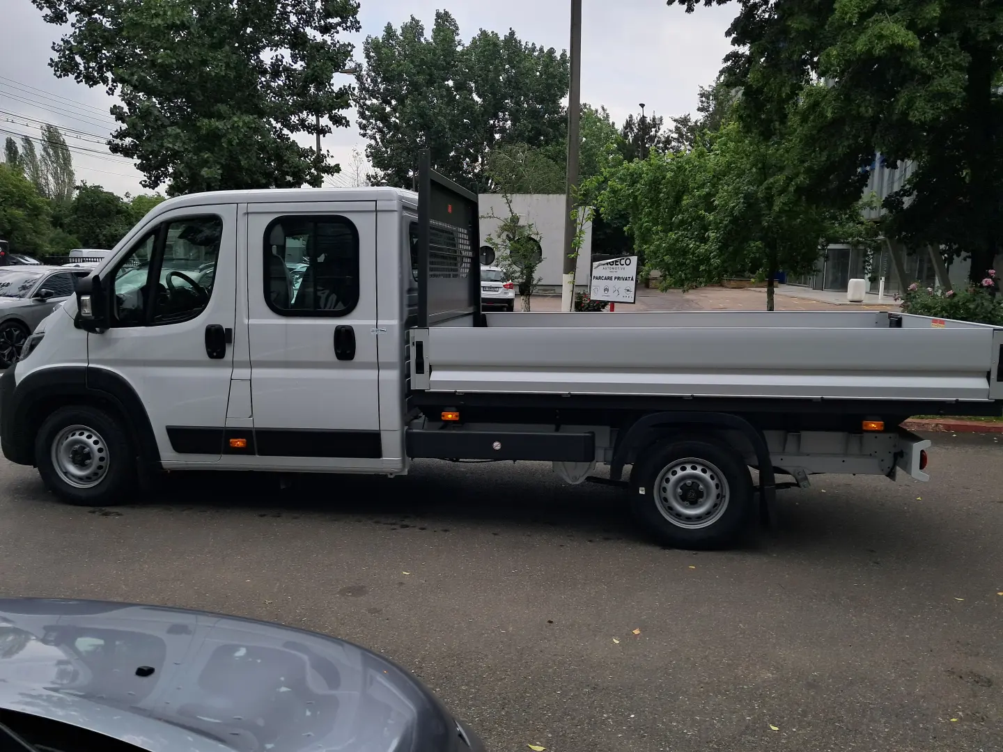 PEUGEOT BOXER Platou Cabina Dubla L4 2.2 diesel 140 CP