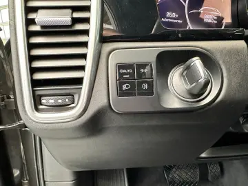 Cayenne E-Hybrid Head Up*Panorama*Leder*1.Hand