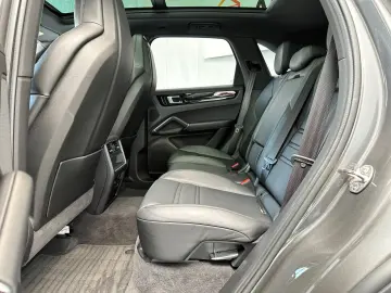 Cayenne E-Hybrid Head Up*Panorama*Leder*1.Hand