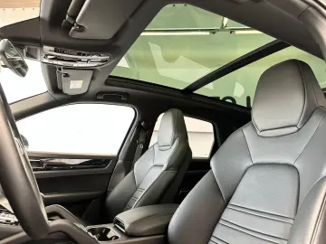 Cayenne E-Hybrid Head Up*Panorama*Leder*1.Hand