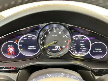 Cayenne E-Hybrid Head Up*Panorama*Leder*1.Hand