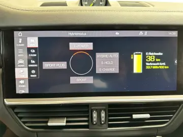 Cayenne E-Hybrid Head Up*Panorama*Leder*1.Hand