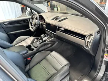 Cayenne E-Hybrid Head Up*Panorama*Leder*1.Hand