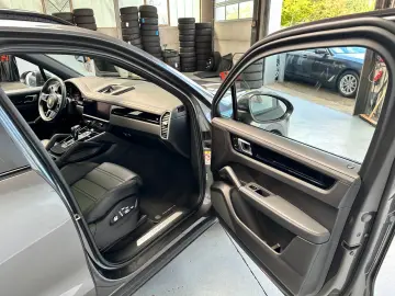 Cayenne E-Hybrid Head Up*Panorama*Leder*1.Hand