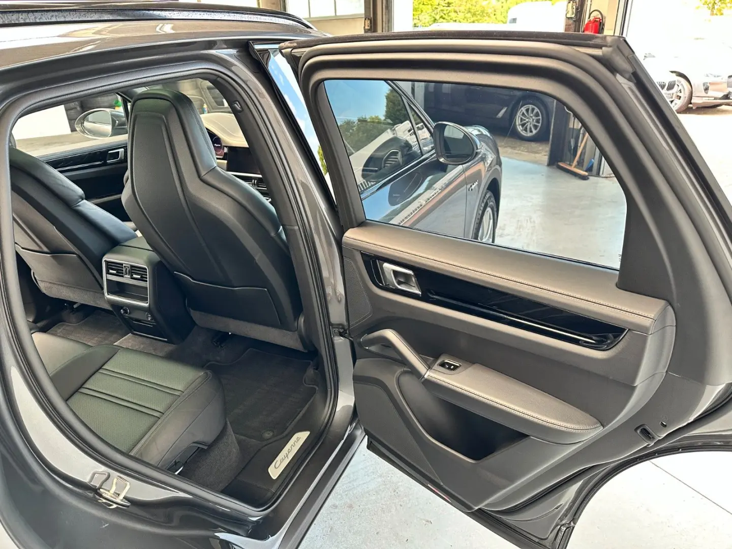 Cayenne E-Hybrid Head Up*Panorama*Leder*1.Hand