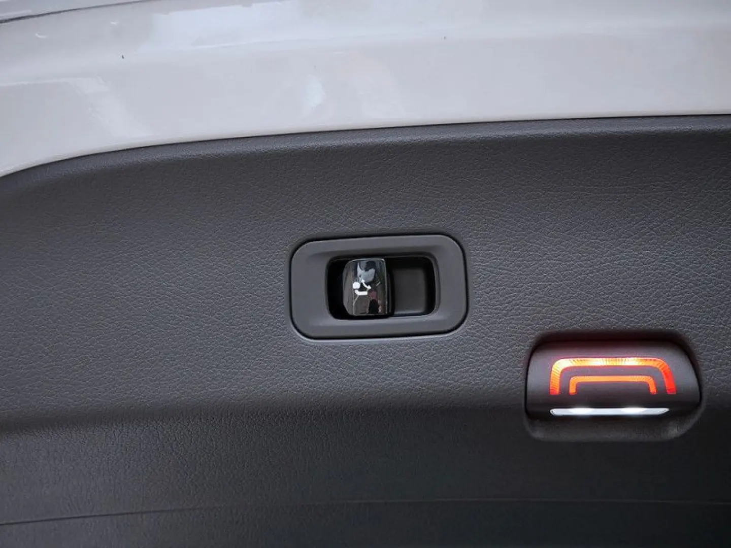 GLC 220 d 4M Coupé , AMG Night Navi LED AHK Kame