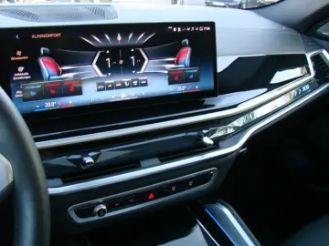 X6 30d xDrive M Sport Pro Pano HeadUp AHK