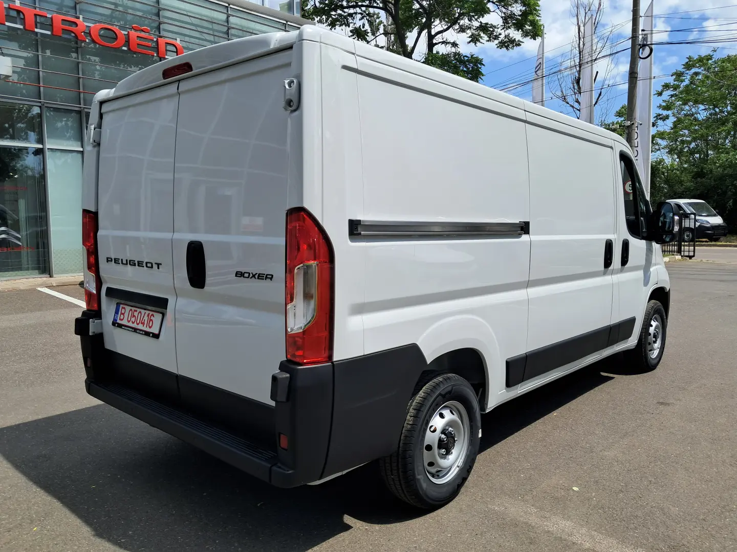PEUGEOT BOXER Furgon L2H1 10 mc 2.2 diesel 120 CP