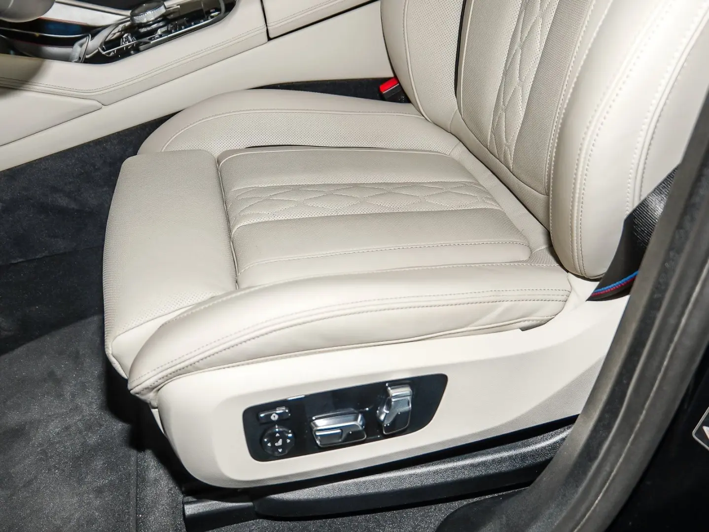 X6 xDrive30d M Sport PANO RFK NAVI LM