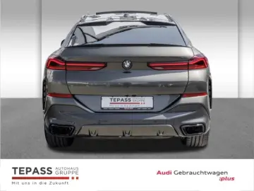 X6 xDRIVE 40i M SPORT AHK SHADOW ACC PANO STANDH