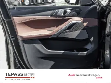 X6 xDRIVE 40i M SPORT AHK SHADOW ACC PANO STANDH