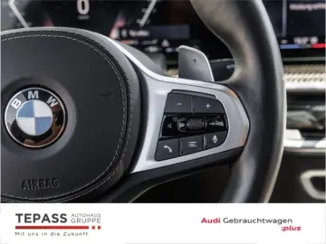 X6 xDRIVE 40i M SPORT AHK SHADOW ACC PANO STANDH