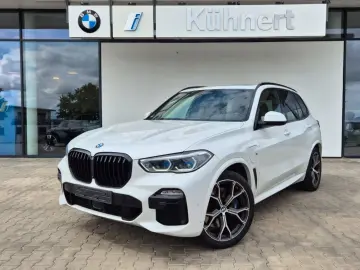 X5 xDrive45e    M-Sport AHK Pano-D Aktivlenk Las